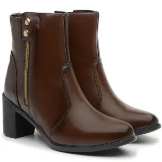 Dona Beja - Bota Confortável Feminina Salto Alto Cano Médio Exclusiva - Preto