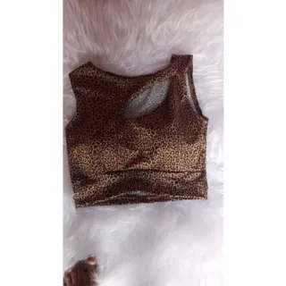 Super lançamento Cropeed Bebeca com Detalhe Transversal e Bojo - Verde