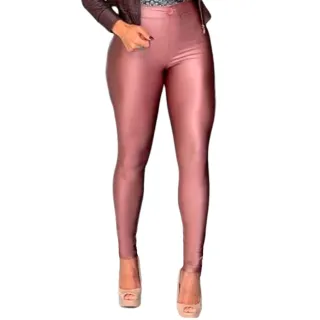 Pronta Entrega: Calça Hot Pants Wolfox em Cirrê com Zíper e Bolso Atrás - Vinho
