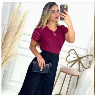 Moda feminina: Blusa social manga curta com botão - Rosa Claro