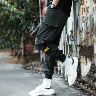 Calça Masculina Solta com Bolso Lateral Cargo - Skate Hip Hop - Preto