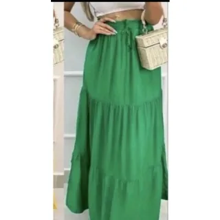 Moda Blogueira: Saia Longa com Babados Tendência 2022 - Vermelho