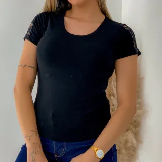 Camiseta Feminina Tshirt Manga Curta com Detalhe de RENDA - Kit 2 Blusas - GG