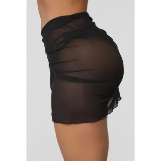 Saída de praia em Tulle: canga elegante e versátil - Preto