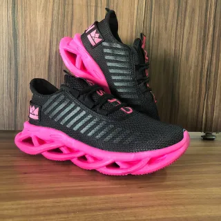 Moda fitness: Tênis Feminino Jaguar Oldsen para corrida, academia e caminhada - Preto Rosa