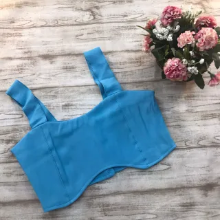 Botões nas Costas Top Cropped com Detalhe na Cintura - Vinho