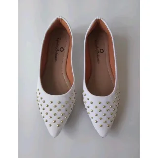 Confortável sapatilha nude com detalhe em hotfix - ROSA CHICLETE HOTFIX