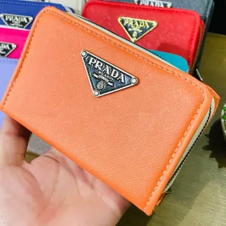 Carteira Feminina Couro Premium - Porta Cartões, Cédulas e Documentos - PD triangulo PRETA