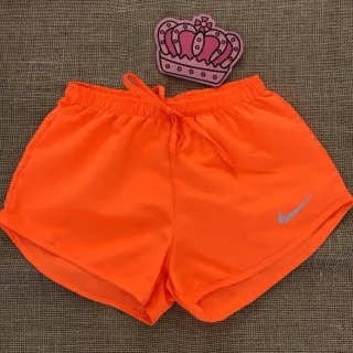 Soltinho e Confortável Shorts Feminino de Tactel para Academia - Ideal para Caminhada - Branco