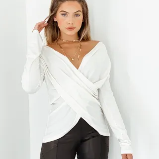 Blusinha Feminina Decotada Manga Longa Transpassada Cruzada em Cores Variadas - Vermelho