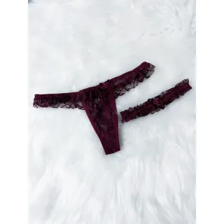 Moda Atacado: Kit de Lingerie com 3 Calcinhas Tanga em Renda e Perneira - sortidas