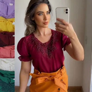 Blusinha Romântica em crepe de seda com renda gripir e pedraria - Modelo 2