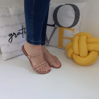 Lançamento: Rasteirinha Feminina Confortável e Leve - Com ou sem traseiro - Nude