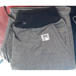 Bermuda de Frio Masculina em Moletom Moleton para Academia - Cinza Listras Fina Preta