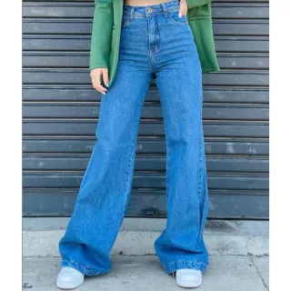 Moda feminina: Calça Pantalona Wide Leg Jeans - Tendência Gringa - Wide escuro destroyed no joelh