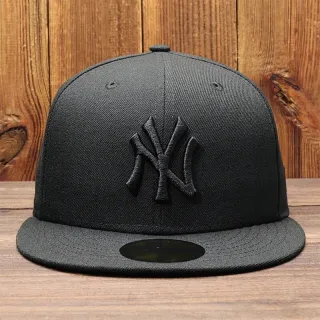 Boné Retrô Bordado NY Mitchell Ness - Aba Reta - N.Y/Preto