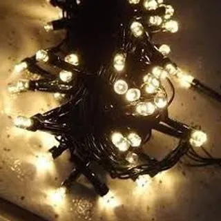 Decoração de Festa: Pisca Pisca com 100 Leds Colorido - 10 metros - BRANCO FRIO