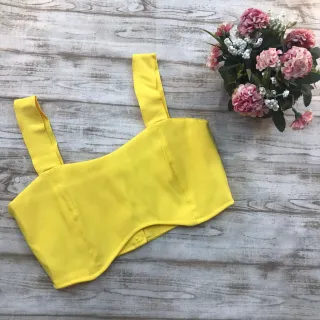 Botões nas Costas Top Cropped com Detalhe na Cintura - Vinho