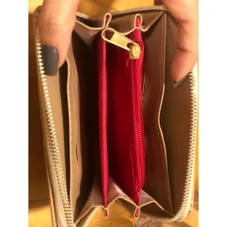 Pronta Entrega Carteira Feminina Marca Famosa Bordada Zíper - Creme