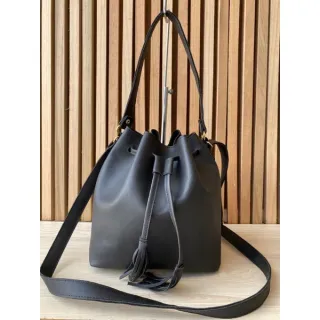 Acompanha 2 alças: Bolsa feminina saco - Marfim