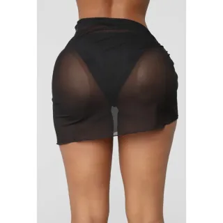 Saída de praia em Tulle: canga elegante e versátil - Preto