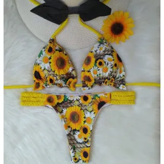 Conjunto Moda Verão: Kit Biquini Luxo com Bojo e Saída de Praia Short Crochê - G(Veste 44-46)