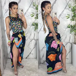 Moda praia feminina: Conjunto bori com saída canga e bojo - Coqueiro alça fina