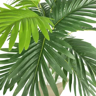 Decoração com Planta Artificial: Coqueiro + Vaso Marrom e Pedrinhas - Cinza