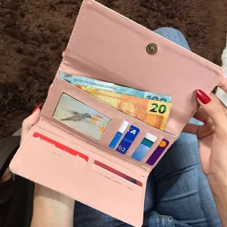 Ótima carteira de mão feminina, perfeita para o dia e noite - Preta