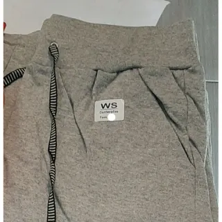 Bermuda de Frio Masculina em Moletom Moleton para Academia - Cinza Listras Fina Preta