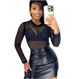 Saia Curta Couro Zíper Body Tule Manga Longa Pedraria - Preto