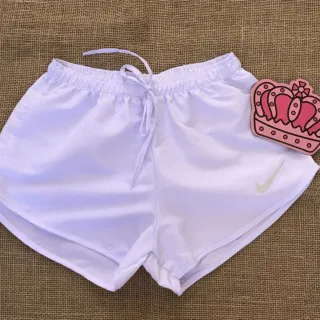Soltinho e Confortável Shorts Feminino de Tactel para Academia - Ideal para Caminhada - Branco