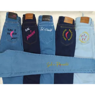 Calça feminina cintura alta sal e pimenta jeans - Forma PEQUENA/ bordado 0146
