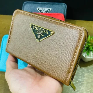 Carteira Feminina Couro Premium - Porta Cartões, Cédulas e Documentos - PD triangulo PRETA