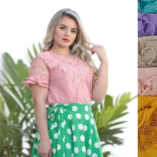 Blusinha Romântica em crepe de seda com renda gripir e pedraria - Modelo 2