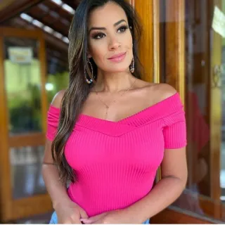 Malha Canelado Blusinha Feminina Ombro a Ombro Veste M G e GG - Amarelo