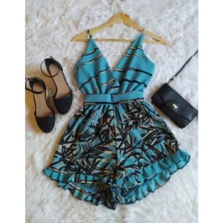 Promoção Macaquinho Lindo e Gostoso em Crepe Macio - Vermelho