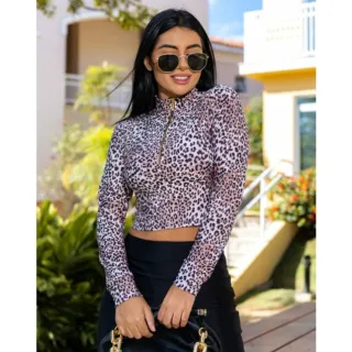 Blusa Manga Longa Cropped com Gola Alta e Zíper - Inverno - Fúcsia