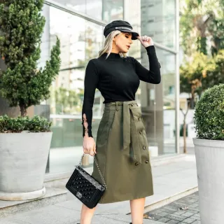 Moda feminina evangélica: Saia Midi em Linho, Cintura Alta com Cinto - Azul Marinho