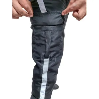 Bolso Lateral e Faixa Refletiva na Calça Jogger Unissex - Branco