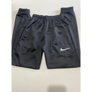 Lançamento Jogger Esportiva Masculina Nike com Bolso e Logo Refletivo - Preta