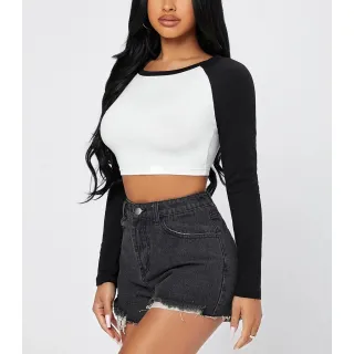 Blusa Cropped Manga Longa Raglan - Moda Feminina - BRANCO/PRETO