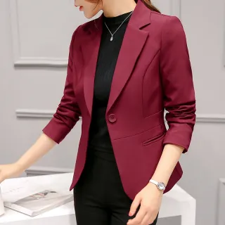Blazer feminino plus size acinturado longo em bengaline preto - Preto