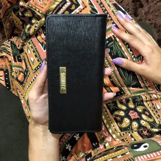 Ótima carteira de mão feminina, perfeita para o dia e noite - Preta