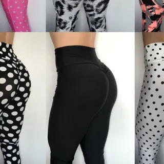 Roupa Feminina Estampada para Academia - Calça Empina o Bumbum + Brinde - PRETA LISA