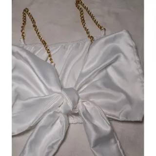 Blusa Cropped com corrente em BRANCO - PROMOÇÃO - Branco off linho