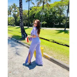 Pantalona com fenda lateral e conjunto cropped de manga curta - Verde Lima Verão - manga curta