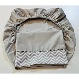 Lençol Montessoriano com fronha, jogo de 02 peças Ponto Palito - CHEVRON CINZA COM CINZA