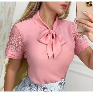 Oferta de Blusa Feminina Linda com Detalhe de Laço para Amarrar - Branco