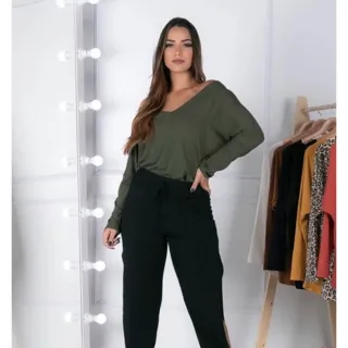 Moda Inverno: Blusa Feminina Manga Longa Gola V em Viscolycra - Preto